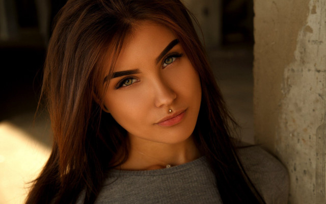 Woman nose ring wall serious free wallpaper for desktop - medium preview image