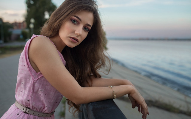 Ocean beach pink dress portrait free wallpaper for desktop - medium preview image