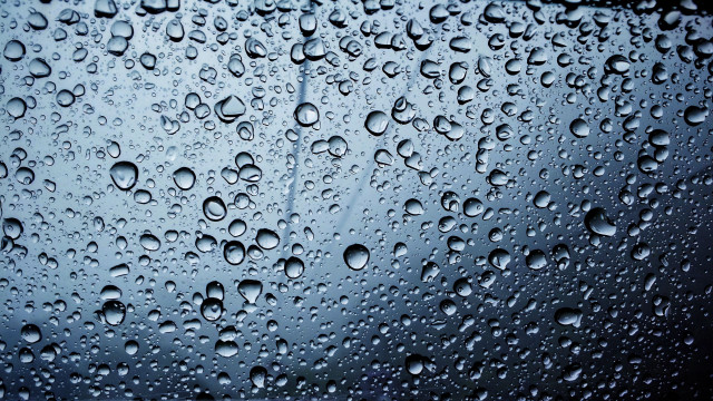 Rain covered window water bubble free wallpaper for desktop - medium preview image