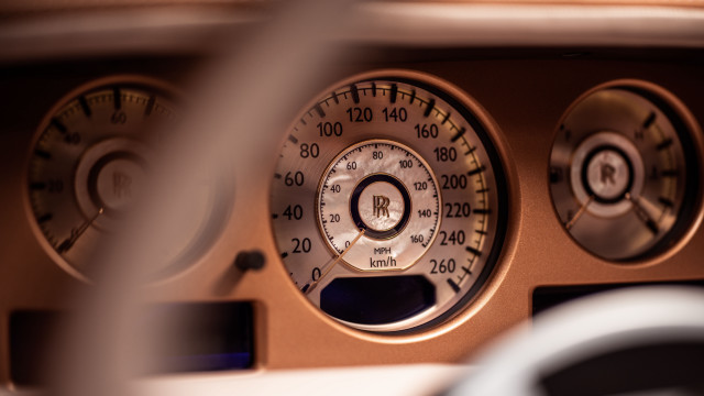 Speedometer dashboard gauges motion blur free wallpaper for desktop - medium preview image