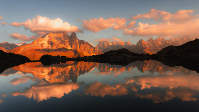 Mountain lake reflection clouds sky free wallpaper for desktop - medium preview image