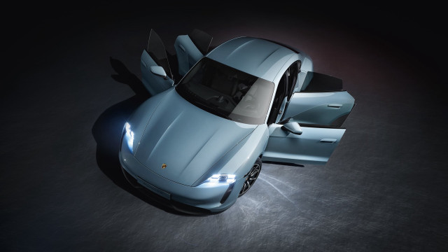 Blue sports car doors open #2 free wallpaper for desktop - medium preview image