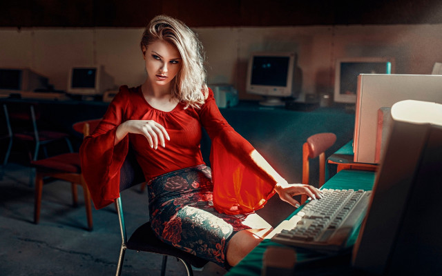 Woman sitting computer floral blonde free wallpaper for desktop - medium preview image