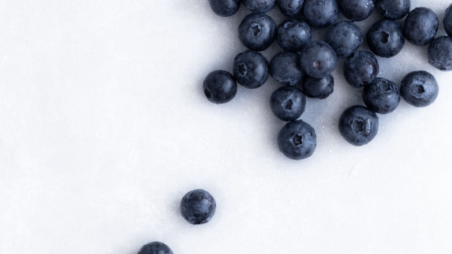 Blueberries minimalist stilllife planet moon free wallpaper for desktop - medium preview image