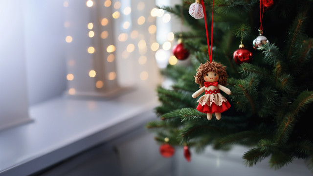 Christmas tree doll lights outdoors free wallpaper for desktop - medium preview image