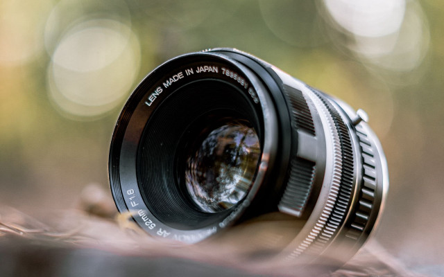 Camera lens closeup blurry background #2 free wallpaper for desktop - medium preview image