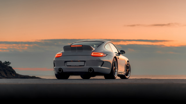 Car ocean sunset tiltshift beach free wallpaper for desktop - medium preview image