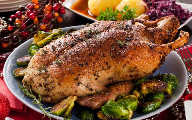 Whole chicken vegetables food photography free wallpaper for desktop - medium preview image
