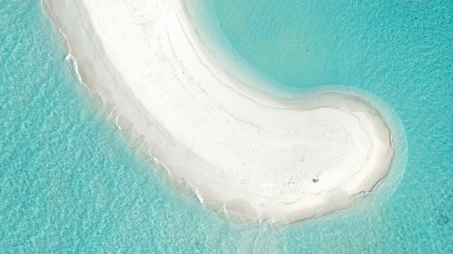 Beach white sand blue water #2 free wallpaper for desktop - medium preview image