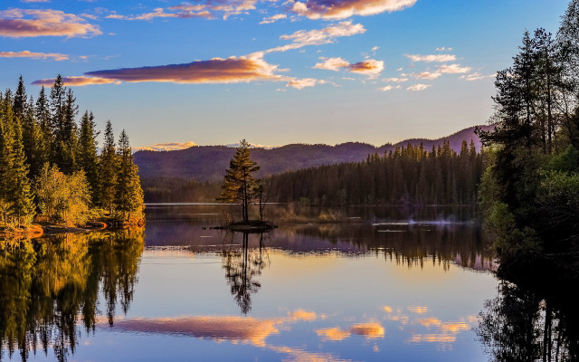 Lake mountains trees sky clouds #16 free wallpaper for desktop - medium preview image