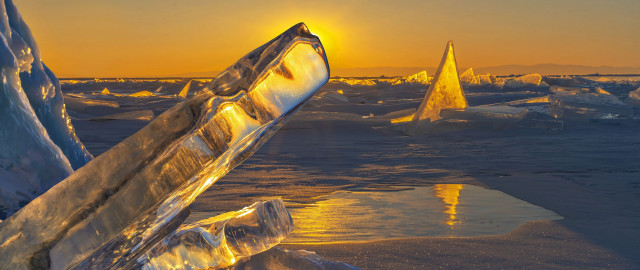 Frozen lake bench iceberg sunset free wallpaper for desktop - medium preview image