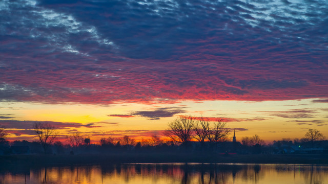 Sunset red sky clouds lake free wallpaper for desktop - medium preview image