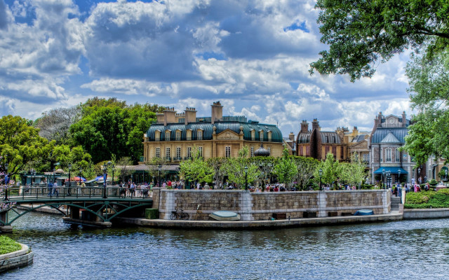 Paris bridge river buildings people free wallpaper for desktop - medium preview image