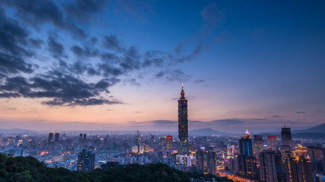 City skyline tower dusk clouds #2 free wallpaper for desktop - medium preview image