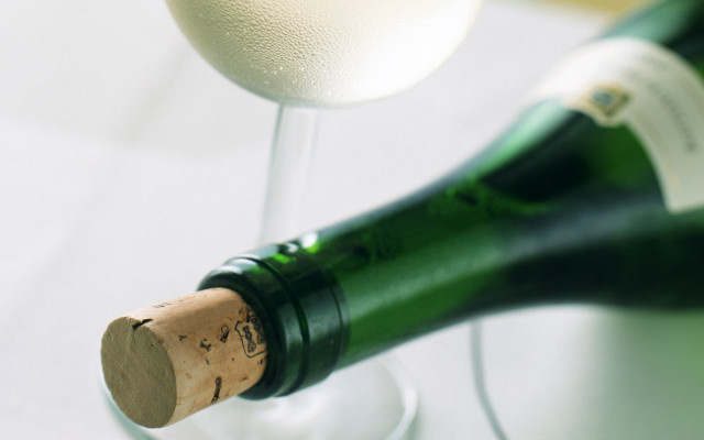 Wine bottles glass holder cork free wallpaper for desktop - medium preview image