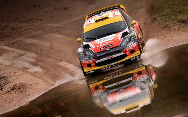 Rally car puddle dirt track free wallpaper for desktop - medium preview image