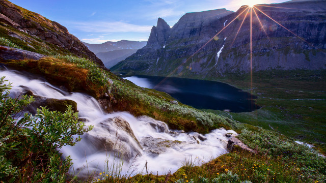 Mountain stream valley sunburst landscape free wallpaper for desktop - medium preview image