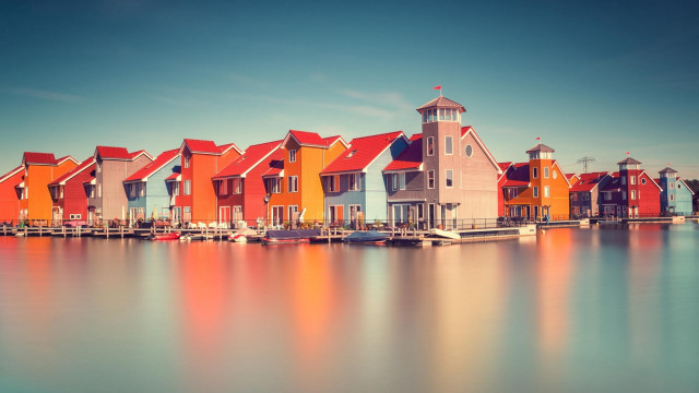 Lake houses dock boats sunset free wallpaper for desktop - medium preview image