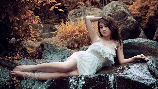 Woman white dress rock stream free wallpaper for desktop - medium preview image