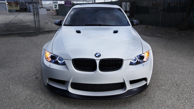 White car parking lot fence #3 free wallpaper for desktop - medium preview image