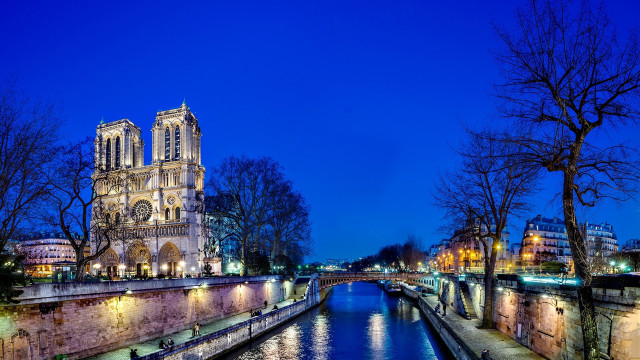 City river gothic clock tower free wallpaper for desktop - medium preview image