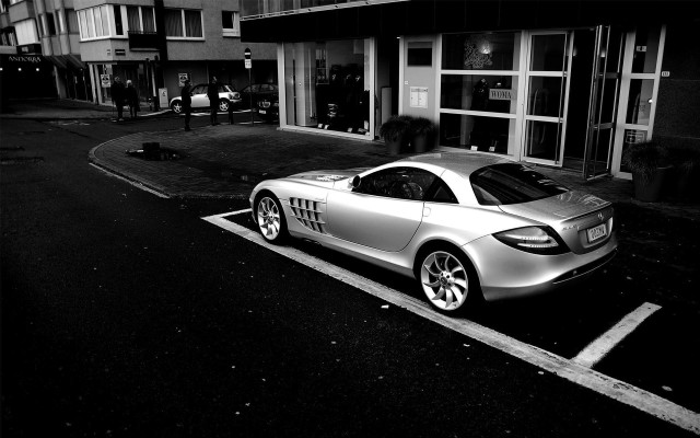 Silver sports car parking building free wallpaper for desktop - medium preview image