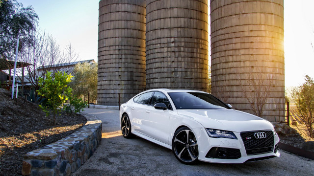 White car silo sky 3D free wallpaper for desktop - medium preview image