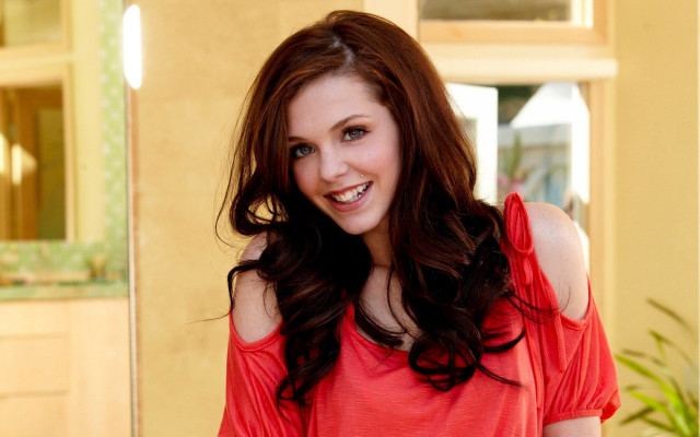 Woman smiling pizza red shirt free wallpaper for desktop - medium preview image