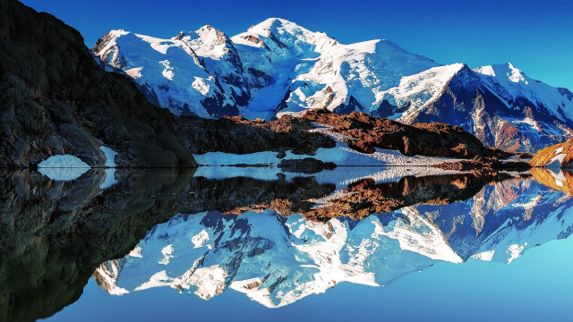 Mountain range lake reflection precisionism free wallpaper for desktop - medium preview image