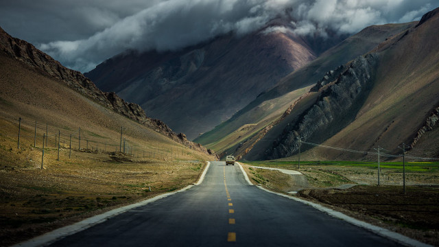 Mountain road truck cloudy sky free wallpaper for desktop - medium preview image