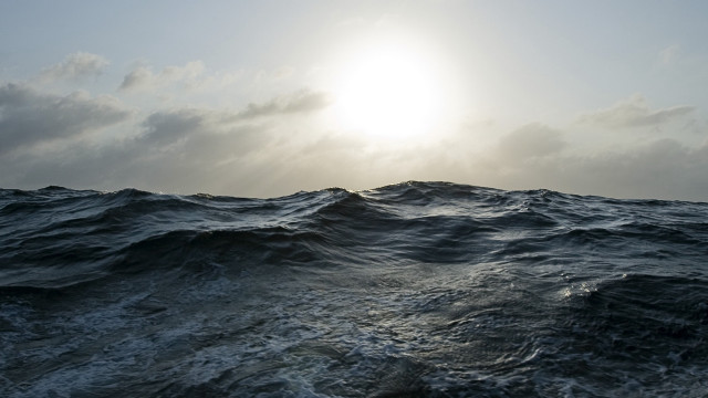 Sunshine ocean waves smallwave boat free wallpaper for desktop - medium preview image