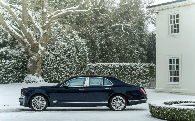 Blue car house snow tree free wallpaper for desktop - medium preview image