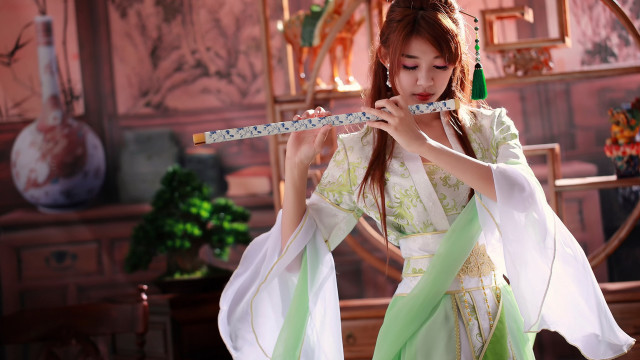 Kimono flute portrait impressionism blurry free wallpaper for desktop - medium preview image