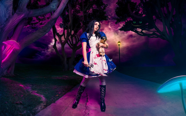 Woman child costume night park free wallpaper for desktop - medium preview image