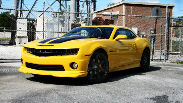 Yellow sports car parking lot #16 free wallpaper for desktop - medium preview image