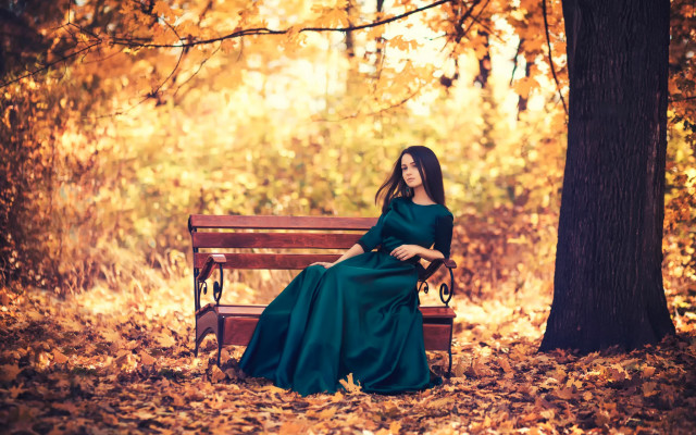 Woman green dress park autumn free wallpaper for desktop - medium preview image