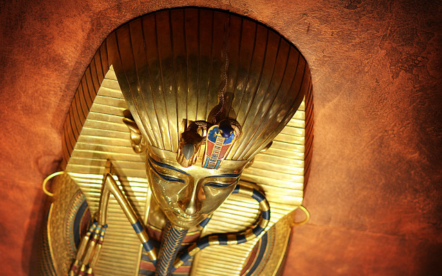 Gold mask blue face mirror free wallpaper for desktop - medium preview image