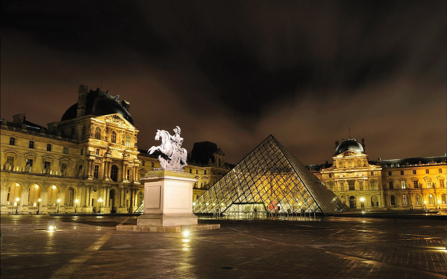 Large building statue night pyramid free wallpaper for desktop - medium preview image