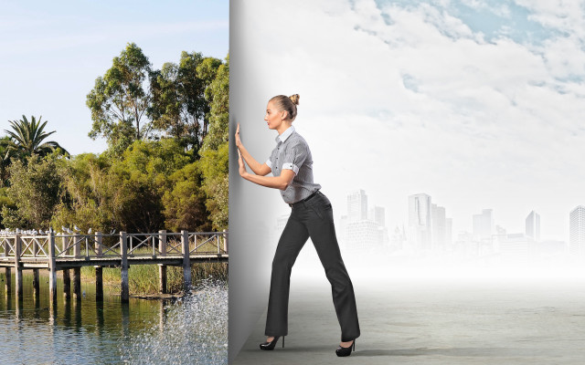 Woman business suit bridge city free wallpaper for desktop - medium preview image