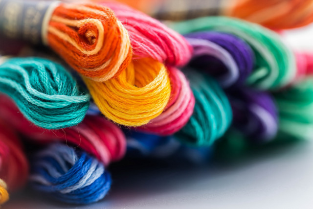 Yarn closeup table spool thread free wallpaper for desktop - medium preview image