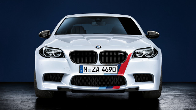 White bmw stripe front bumper free wallpaper for desktop - medium preview image
