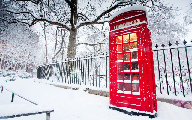 Red phone booth snow fence free wallpaper for desktop - medium preview image