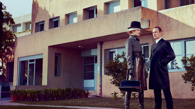 Two men suits hats building free wallpaper for desktop - medium preview image