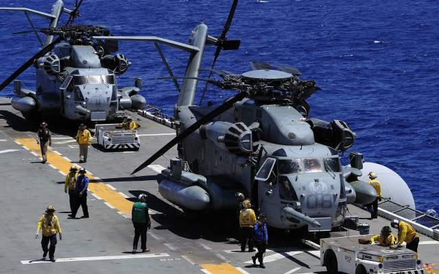 Helicopters ship ocean people scifi free wallpaper for desktop - medium preview image