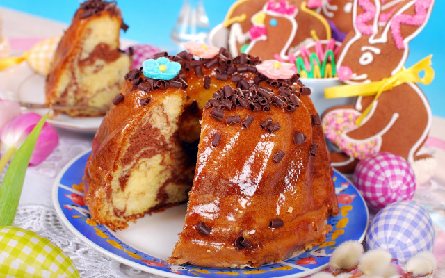 Bundt cake chocolate frosting plate free wallpaper for desktop - medium preview image