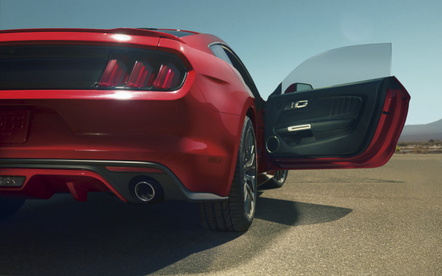 Red car door open road free wallpaper for desktop - medium preview image