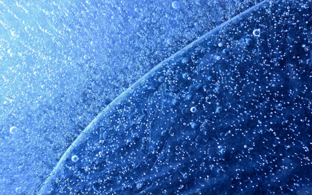 Blue umbrella water droplets aurora free wallpaper for desktop - medium preview image
