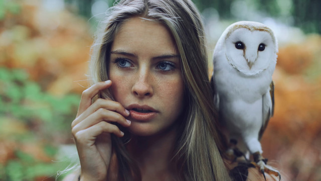 Woman owl forest portrait photorealistic free wallpaper for desktop - medium preview image