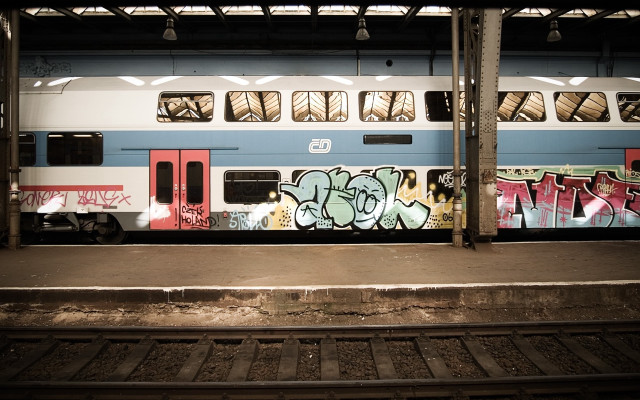 Train graffiti station platform multiple free wallpaper for desktop - medium preview image