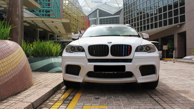 White car building brick road free wallpaper for desktop - medium preview image